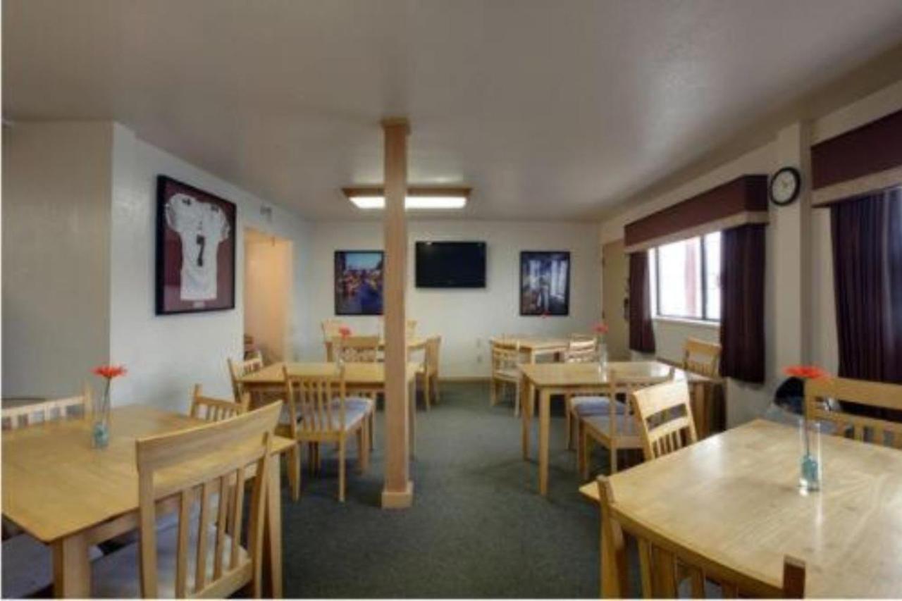Americas Best Value Inn Oklahoma City South Exterior photo